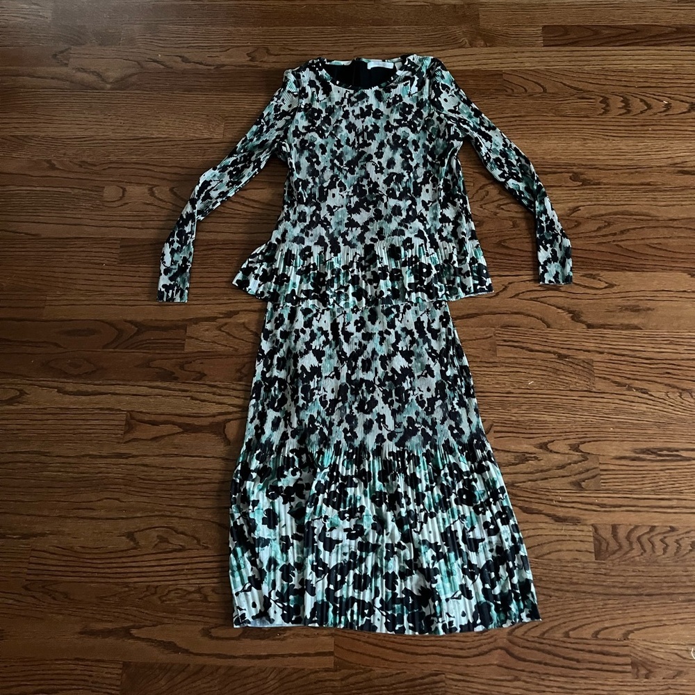 HUGO BOSS Etalis Micropleat Printed Midi Dress Medium